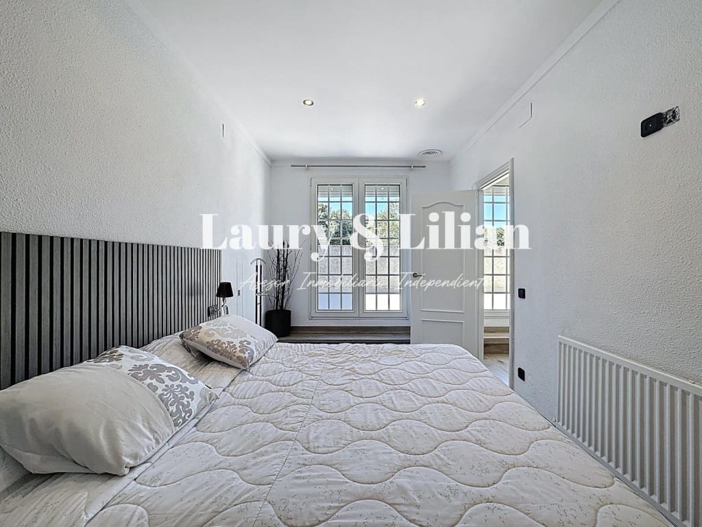 4 soverom Villa til salgs i Avinyonet de Puigventos med svømmebasseng garasje - € 455 000 (Ref: 9595386)