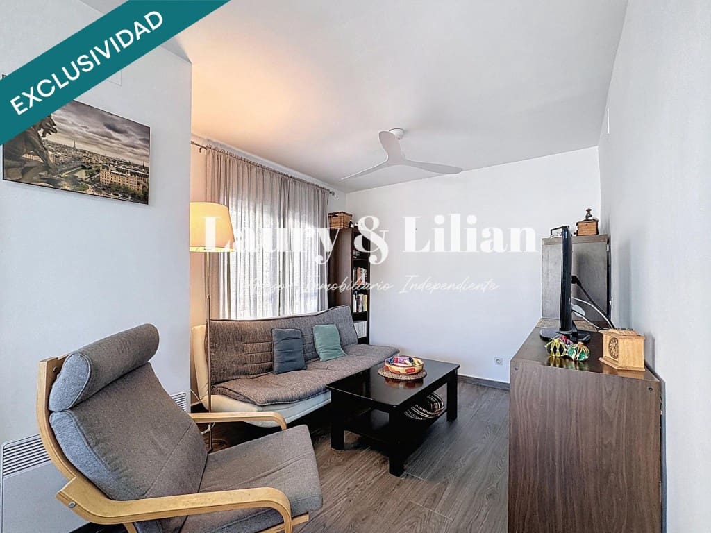 2 slaapkamer Appartement te koop in Roses - € 315.000 (Ref: 9595388)