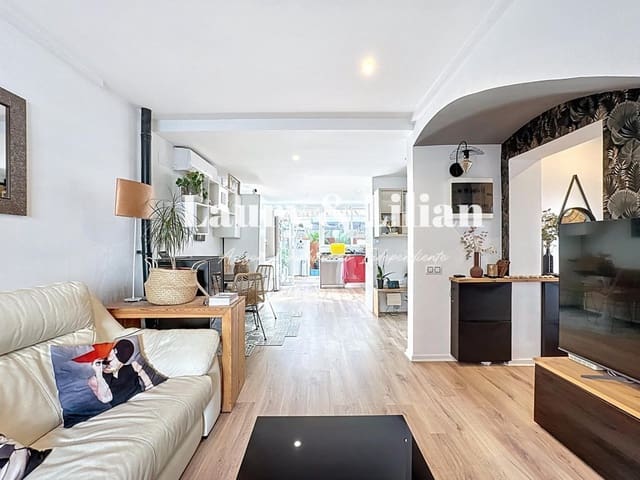 4 makuuhuone Huvila myytävänä paikassa Empuriabrava, Castelló d'Empúries mukana 
autotalli - 259 000 € (Ref: 9595390)