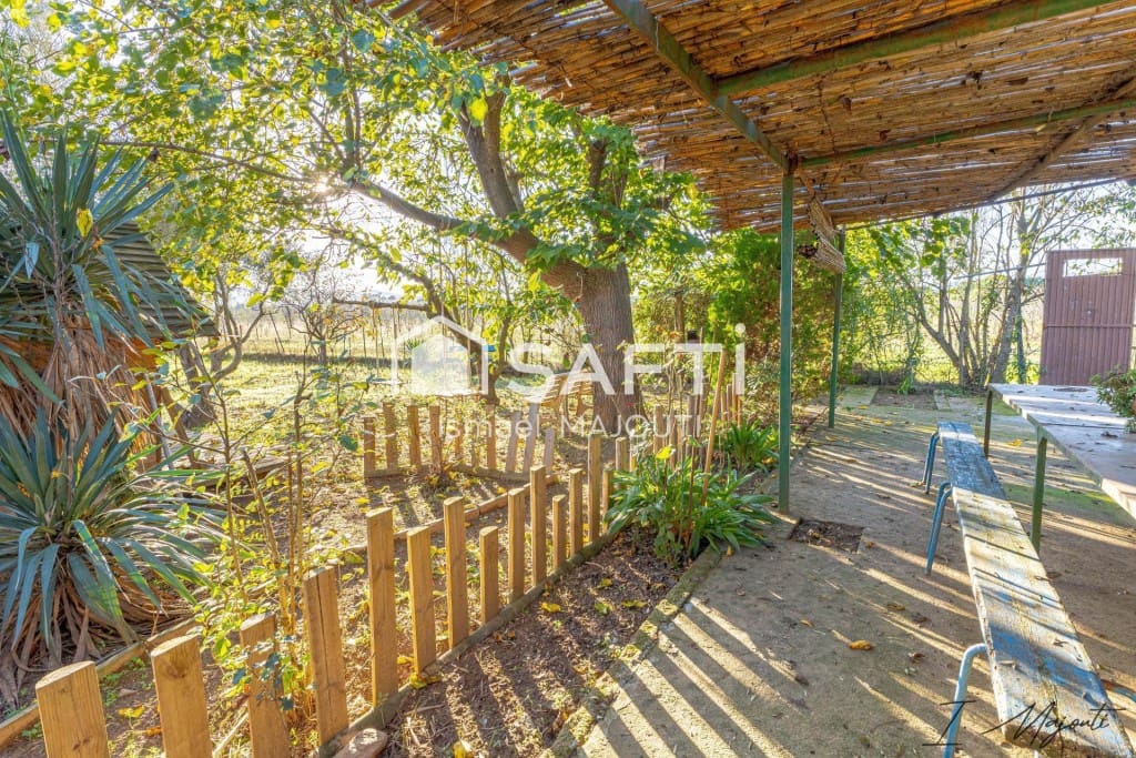 Grunde uden byggetilladelser til salg i Cruilles Monells i Sant Sadurni de I'Heura - € 85.000 (Ref: 9595392)