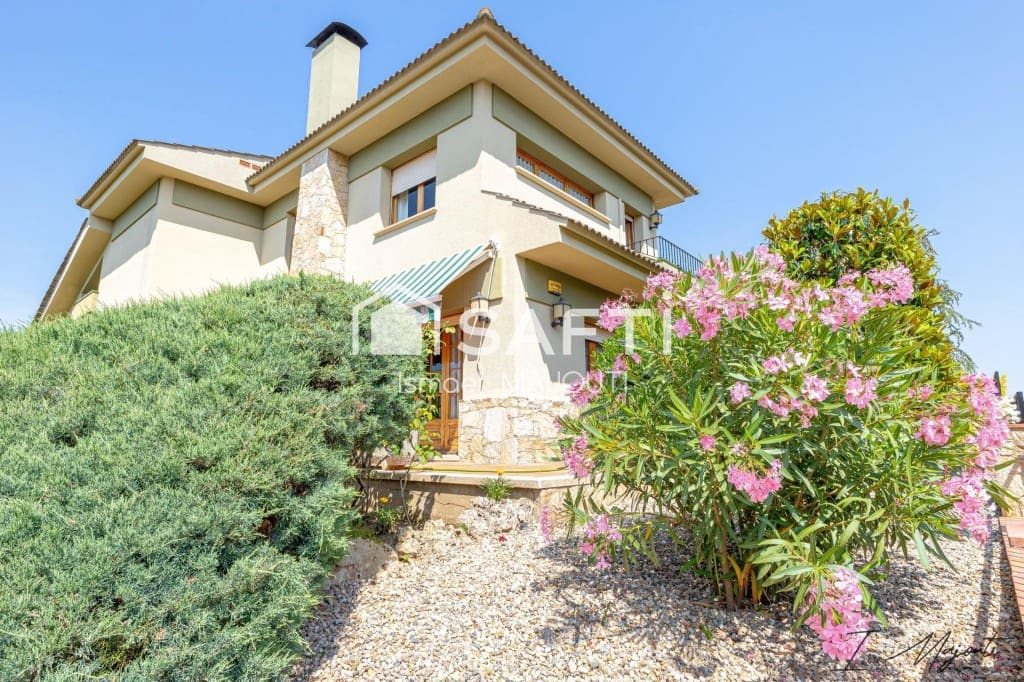 4 makuuhuone Huvila myytävänä paikassa Forallac mukana 
autotalli - 585 000 € (Ref: 9595394)