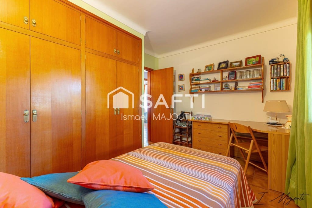 4 makuuhuone Huvila myytävänä paikassa Forallac mukana 
autotalli - 585 000 € (Ref: 9595394)