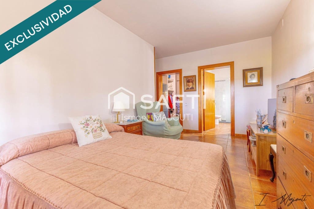 6 makuuhuone Huvila myytävänä paikassa L'Escala mukana uima-altaan - 1 120 000 € (Ref: 9595395)