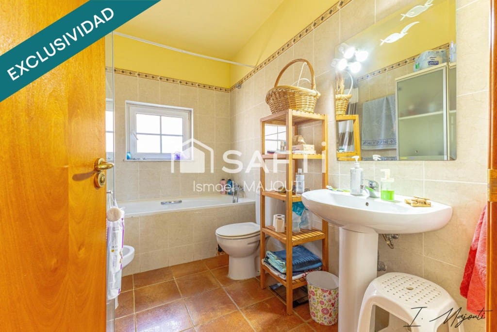 6 makuuhuone Huvila myytävänä paikassa L'Escala mukana uima-altaan - 1 120 000 € (Ref: 9595395)