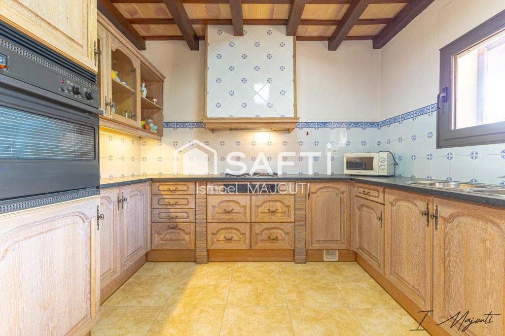 6 slaapkamer Villa te koop in Ulla - € 695.000 (Ref: 9595396)