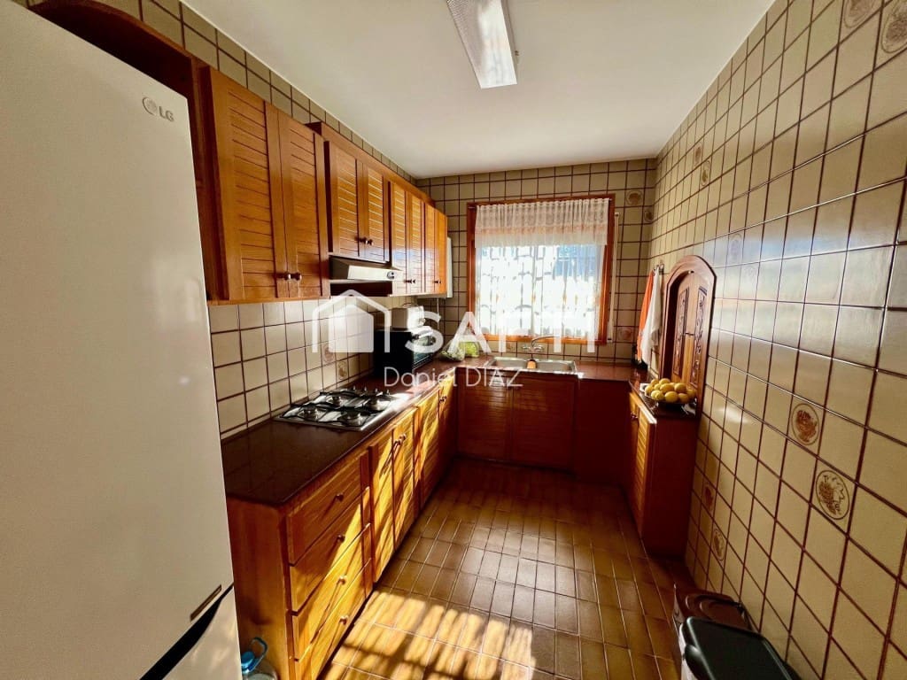 7 soveværelse Finca/Landehus til salg i Macanet de la Selva med swimmingpool garage - € 315.000 (Ref: 9595401)