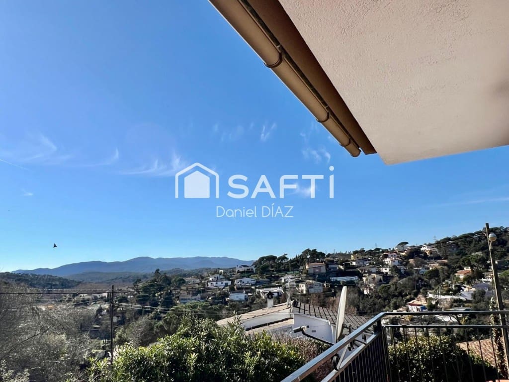 7 soveværelse Finca/Landehus til salg i Macanet de la Selva med swimmingpool garage - € 315.000 (Ref: 9595401)