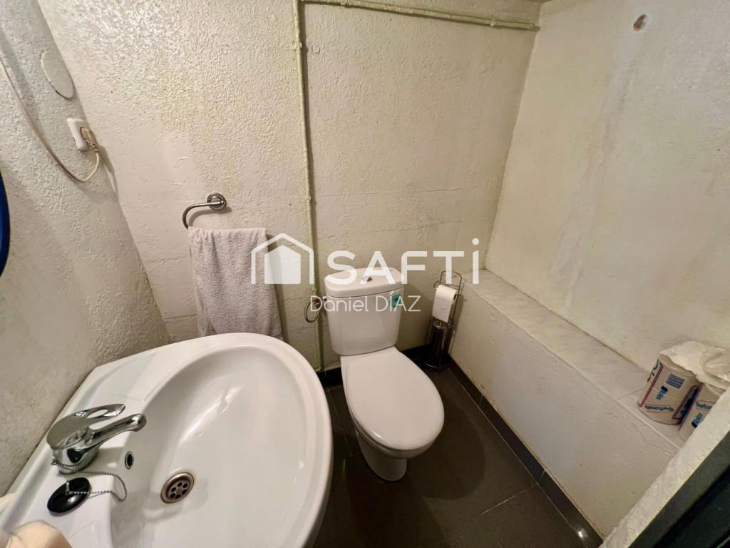 7 soveværelse Finca/Landehus til salg i Macanet de la Selva med swimmingpool garage - € 315.000 (Ref: 9595401)