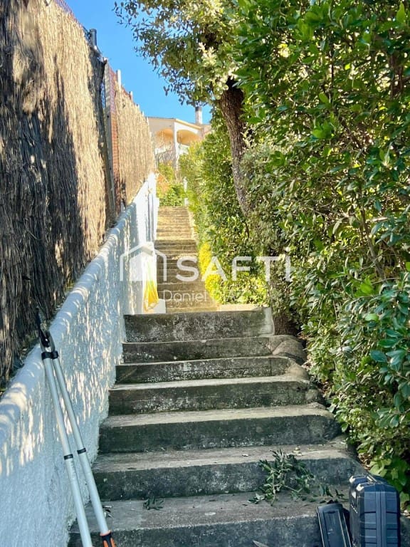 7 soveværelse Finca/Landehus til salg i Macanet de la Selva med swimmingpool garage - € 315.000 (Ref: 9595401)