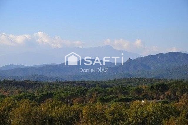 6 sypialnia Willa na sprzedaż w Sils z basenem garażem - 590 000 € (Ref: 9595402)