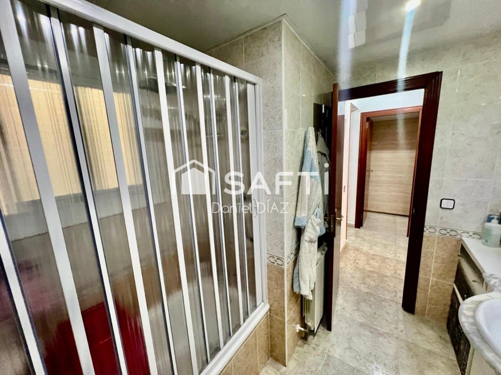 4 bedroom Apartment for sale in Sils - € 186,780 (Ref: 9595403)