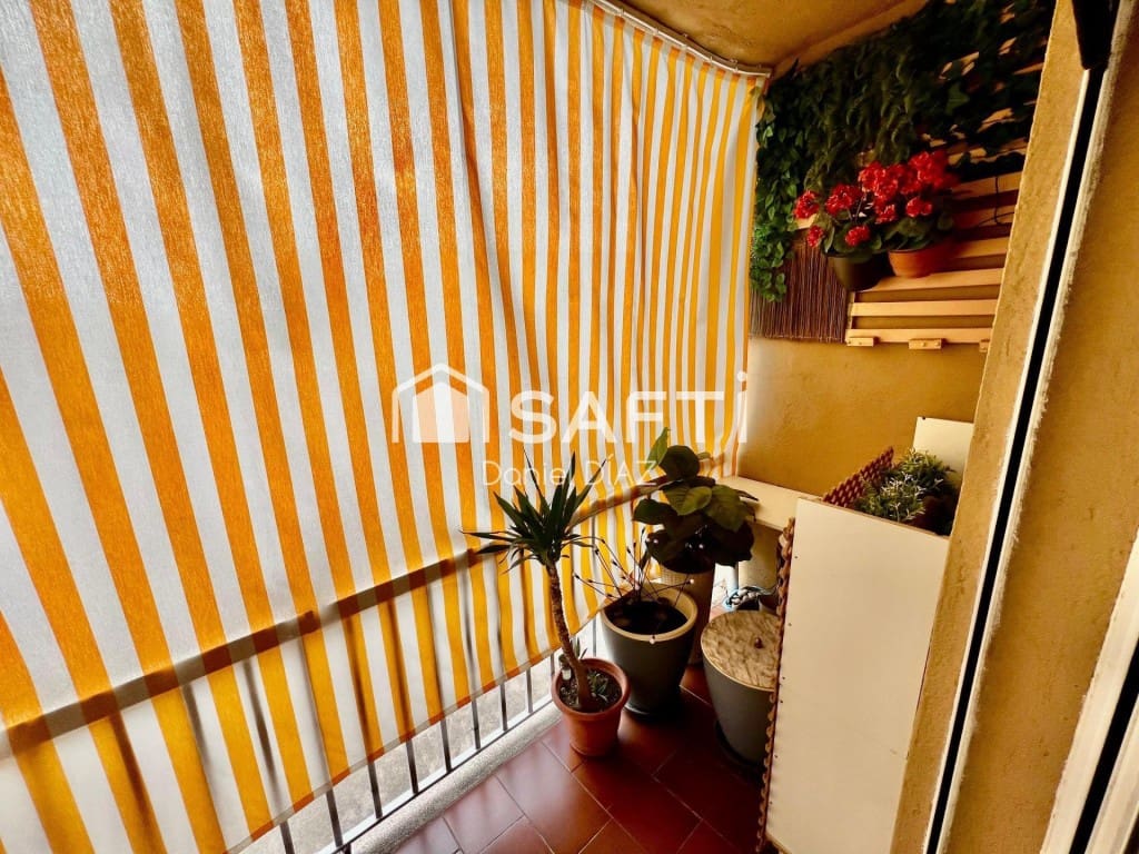 4 bedroom Apartment for sale in Sils - € 186,780 (Ref: 9595403)