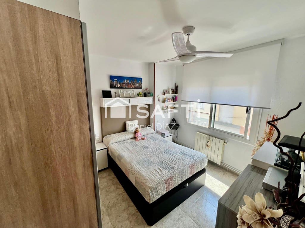 4 bedroom Apartment for sale in Sils - € 186,780 (Ref: 9595403)