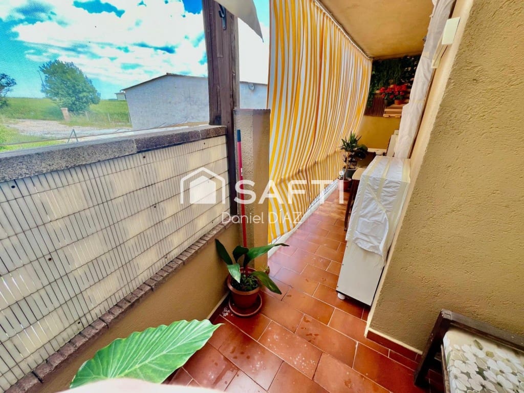 4 bedroom Apartment for sale in Sils - € 186,780 (Ref: 9595403)