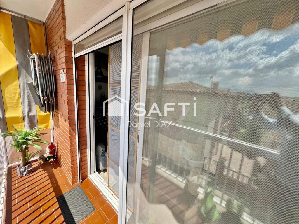 4 bedroom Apartment for sale in Sils - € 186,780 (Ref: 9595403)