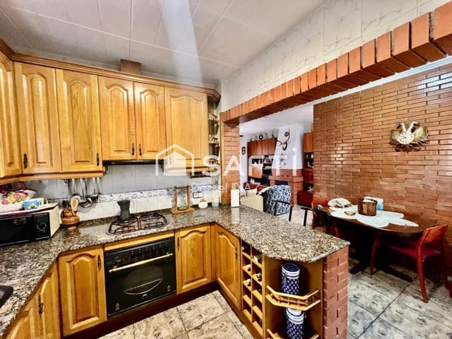 5 chambre Villa/Maison à vendre à Maçanet de la Selva - 265 000 € (Ref: 9595405)