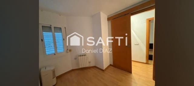 Piso de 2 habitaciones en Malgrat de Mar en venta con piscina - 165.000 € (Ref: 9595406)