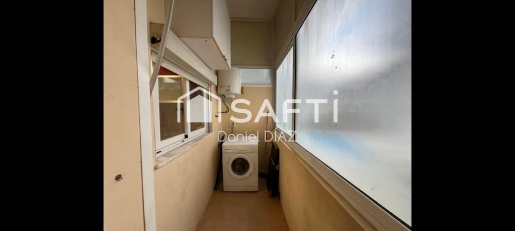 Piso de 2 habitaciones en Malgrat de Mar en venta con piscina - 165.000 € (Ref: 9595406)