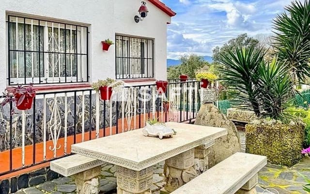 4 chambre Villa/Maison à vendre à Mas Altaba, Maçanet de la Selva avec piscine garage - 290 000 € (Ref: 9595407)