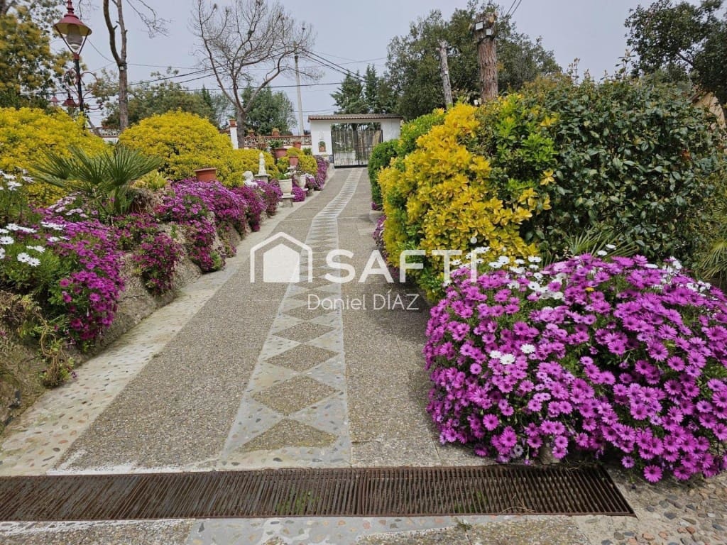 4 chambre Villa/Maison à vendre à Macanet de la Selva avec piscine garage - 290 000 € (Ref: 9595407)