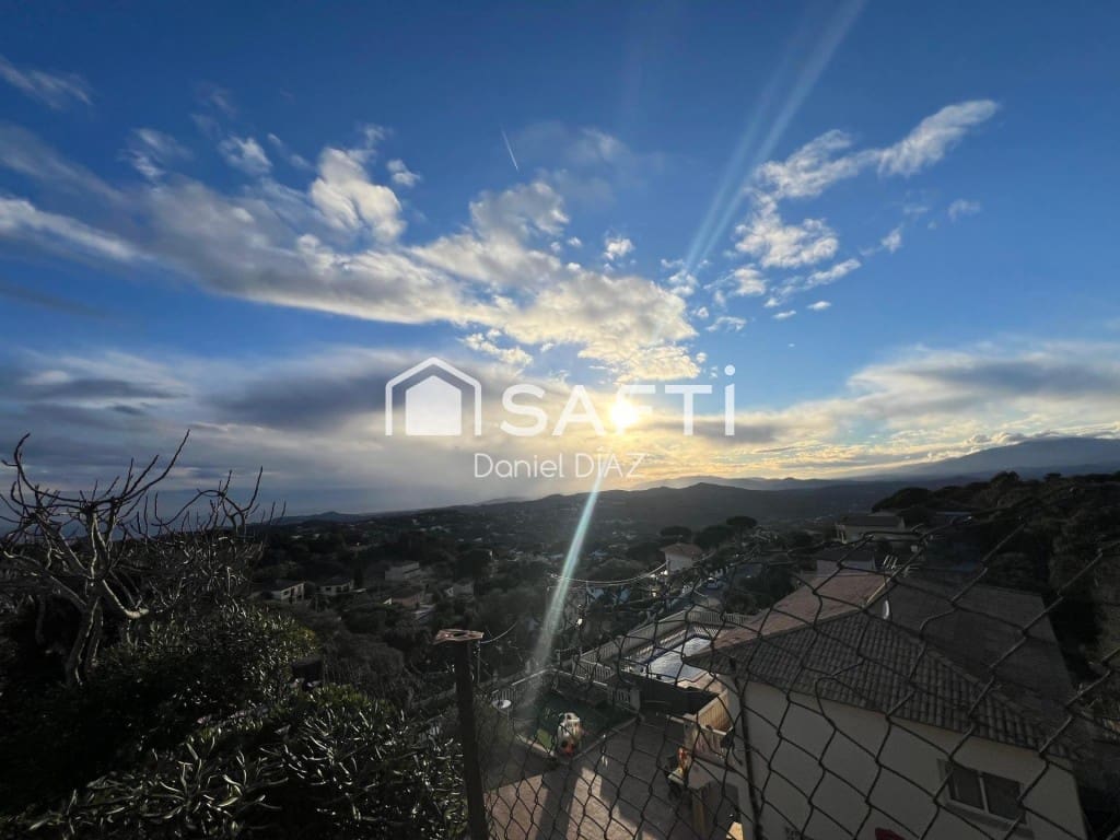 3 soveværelse Finca/Landehus til salg i Vidreres med garage - € 290.000 (Ref: 9595409)