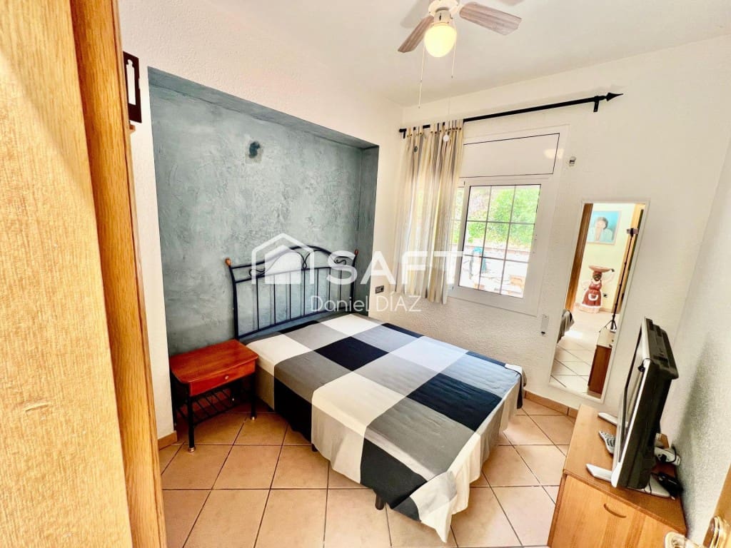 6 soveværelse Finca/Landehus til salg i Macanet de la Selva med swimmingpool garage - € 360.000 (Ref: 9595411)