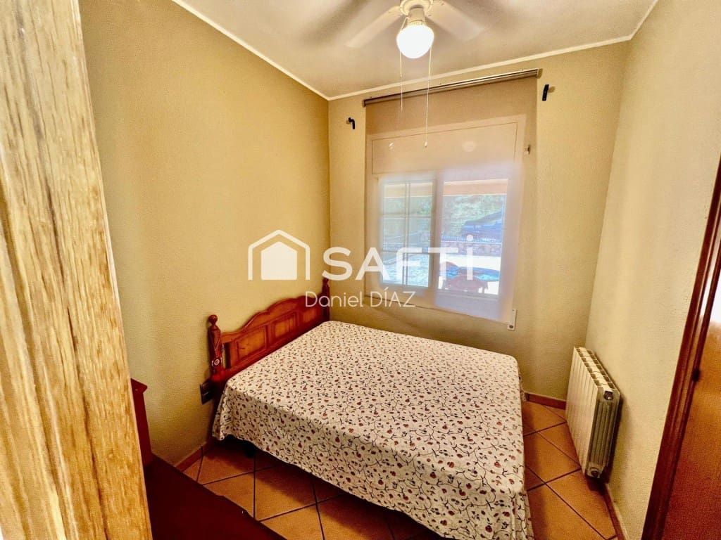 6 soveværelse Finca/Landehus til salg i Macanet de la Selva med swimmingpool garage - € 360.000 (Ref: 9595411)