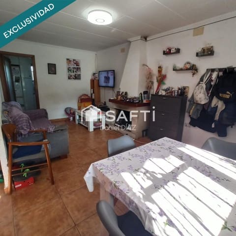 3 chambre Villa/Maison Mitoyenne à vendre à Mas Altaba, Maçanet de la Selva avec piscine garage - 180 000 € (Ref: 9595414)