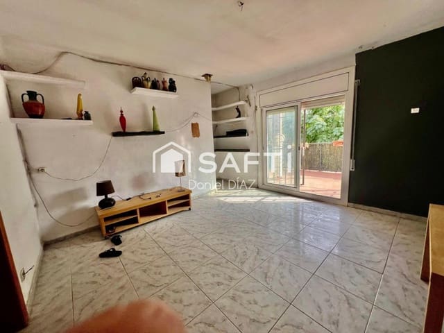 5 slaapkamer Finca/Landhuis te koop in Lliçà d'Amunt met zwembad - € 460.000 (Ref: 9595417)