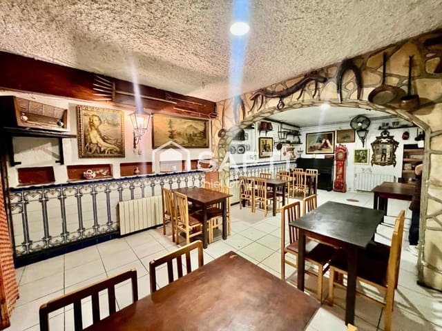 5 slaapkamer Finca/Landhuis te koop in Lliçà d'Amunt met zwembad - € 460.000 (Ref: 9595417)