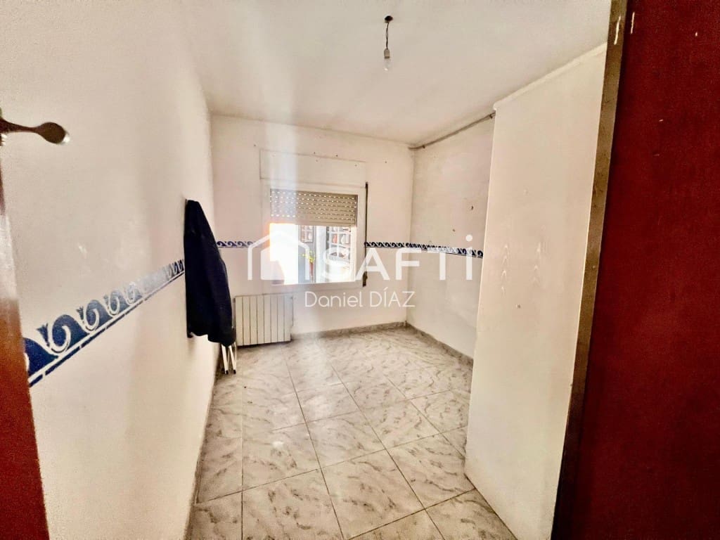 5 slaapkamer Finca/Landhuis te koop in Llica d'Amunt met zwembad - € 460.000 (Ref: 9595417)