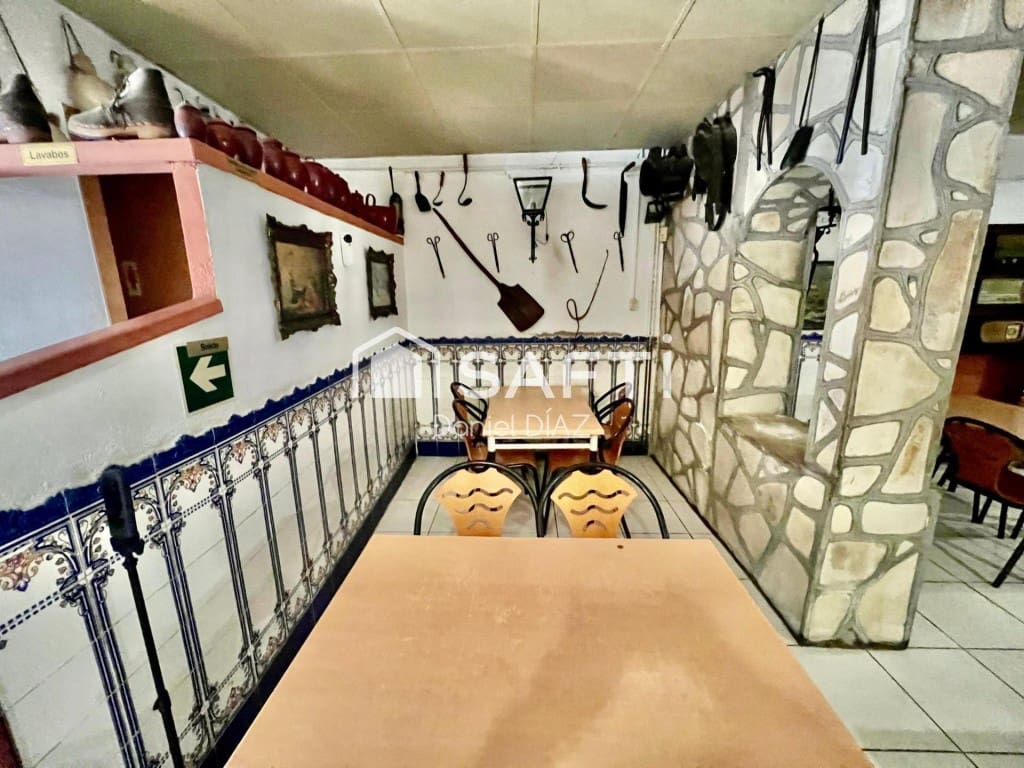 5 slaapkamer Finca/Landhuis te koop in Llica d'Amunt met zwembad - € 460.000 (Ref: 9595417)