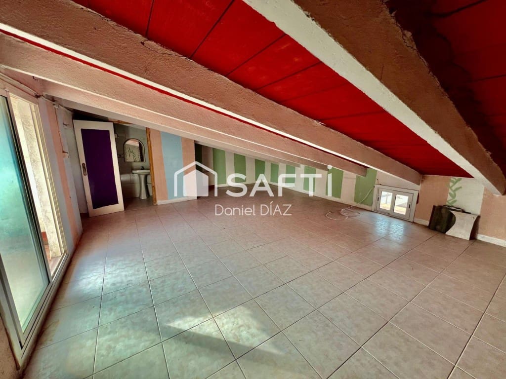 5 slaapkamer Finca/Landhuis te koop in Llica d'Amunt met zwembad - € 460.000 (Ref: 9595417)