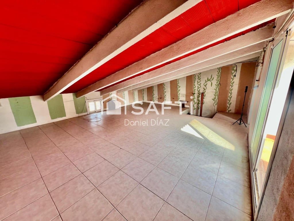 5 slaapkamer Finca/Landhuis te koop in Llica d'Amunt met zwembad - € 460.000 (Ref: 9595417)