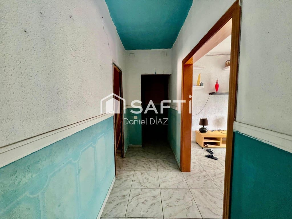 5 slaapkamer Finca/Landhuis te koop in Llica d'Amunt met zwembad - € 460.000 (Ref: 9595417)