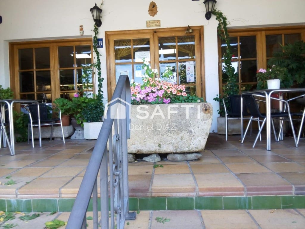 9 soveværelse Finca/Landehus til salg i Massanes - € 1.200.000 (Ref: 9595418)