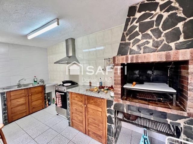 4 soveværelse Villa til salg i Riudarenes med garage - € 265.000 (Ref: 9595420)