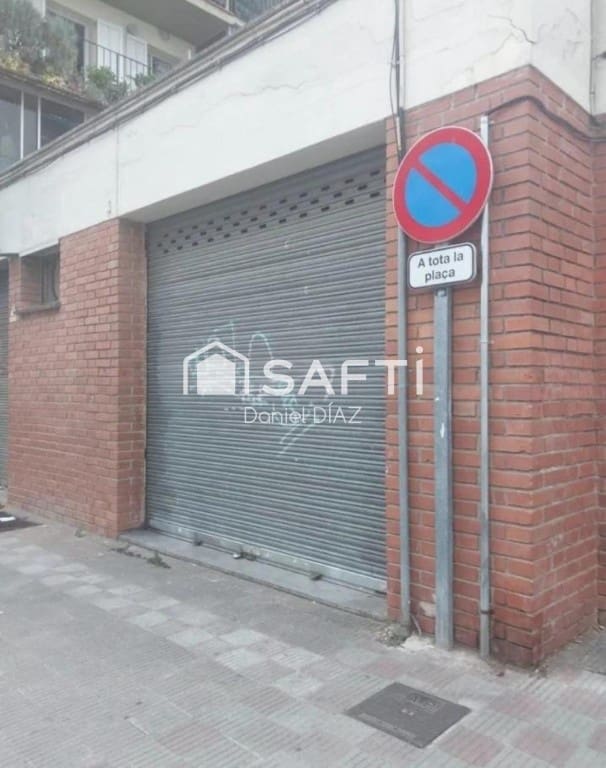Erhverv til salg i Girona by med garage - € 35.000 (Ref: 9595421)