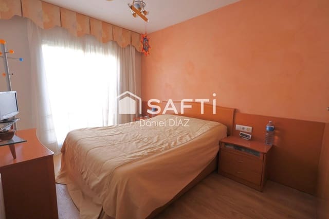 4 chambre Appartement à vendre à Pineda de Mar avec garage - 230 000 € (Ref: 9595424)