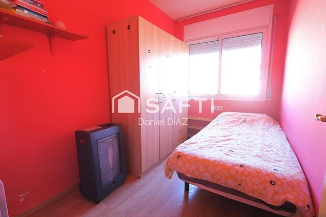 4 chambre Appartement à vendre à Pineda de Mar avec garage - 230 000 € (Ref: 9595424)