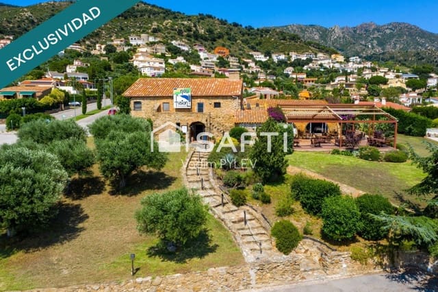 Kaupallinen myytävänä paikassa Palau-saverdera - 1 100 000 € (Ref: 9595427)