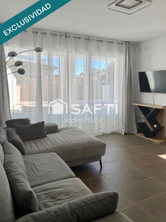 3 makuuhuone Huvila myytävänä paikassa Empuriabrava - 530 000 € (Ref: 9595428)