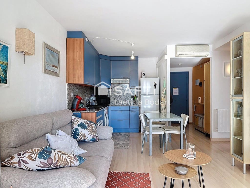 2 slaapkamer Appartement te koop in Roses met zwembad - € 209.000 (Ref: 9595432)