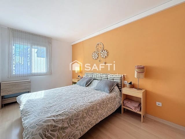 2 slaapkamer Appartement te koop in Santa Margarida, Roses met zwembad - € 209.000 (Ref: 9595432)