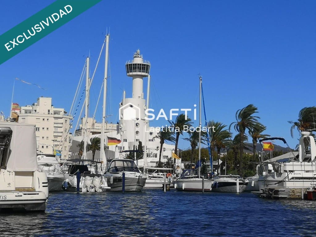 Adosado de 3 habitaciones en Empuriabrava en venta con garaje - 195.000 € (Ref: 9595441)