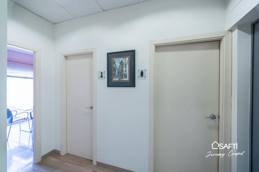 Kontor til salg i Empuriabrava - € 289.000 (Ref: 9595443)