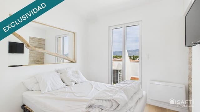 2 slaapkamer Penthouse te koop in Empuriabrava, Castelló d'Empúries - € 269.000 (Ref: 9595448)