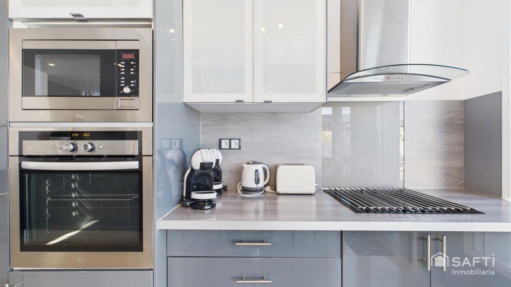 7 Zimmer Villa zu verkaufen in Empuriabrava mit Pool Garage - 1.450.000 € (Ref: 9595450)