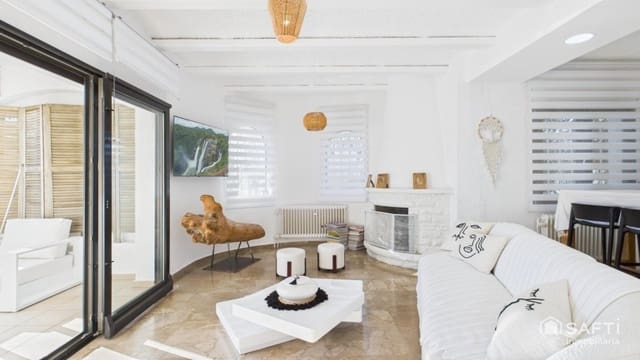 3 Zimmer Villa zu verkaufen in Empuriabrava, Castelló d'Empúries mit Pool Garage - 1.390.000 € (Ref: 9595451)