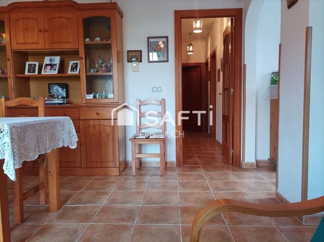 4 chambre Villa/Maison à vendre à Maçanet de la Selva avec piscine garage - 253 000 € (Ref: 9595453)